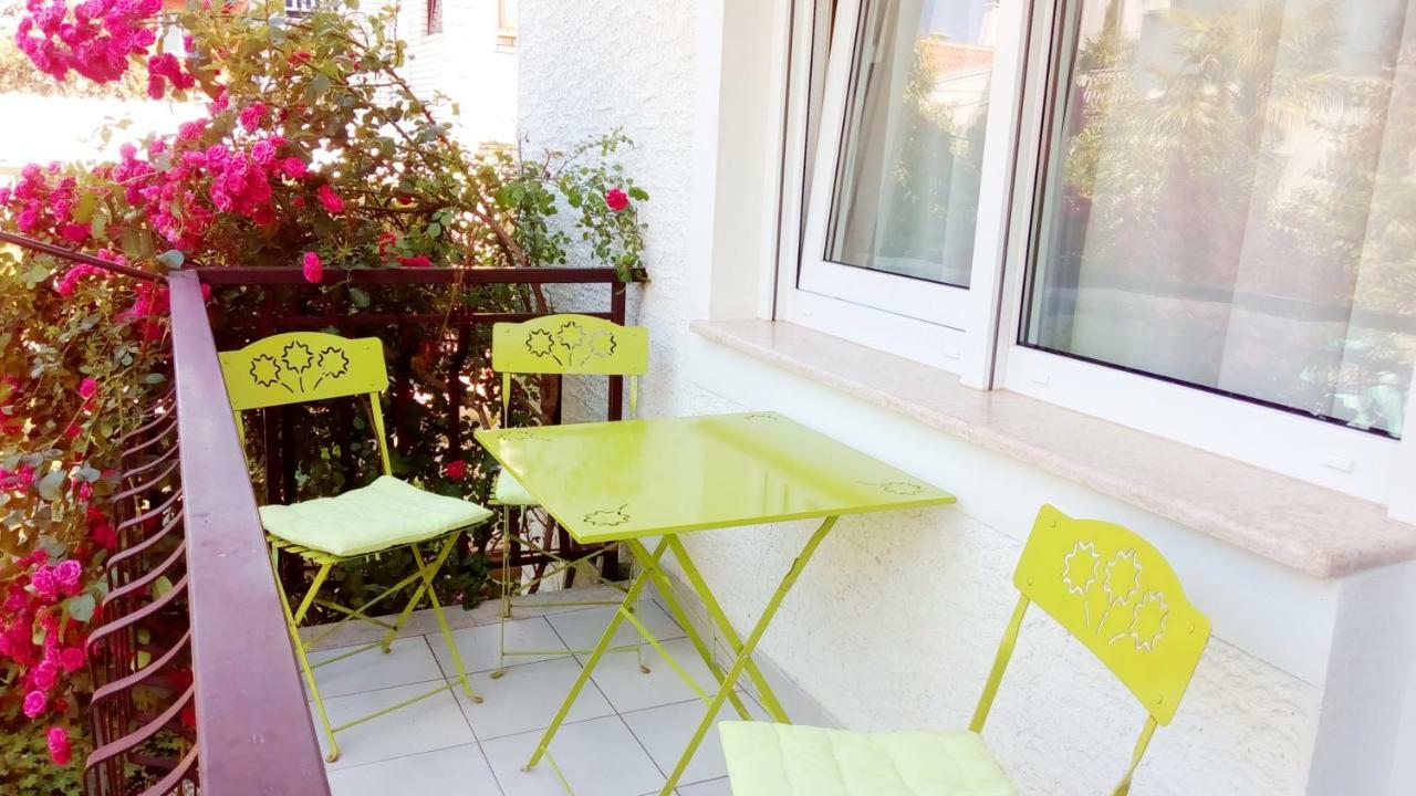 Apartmani Komunela Умаг Экстерьер фото