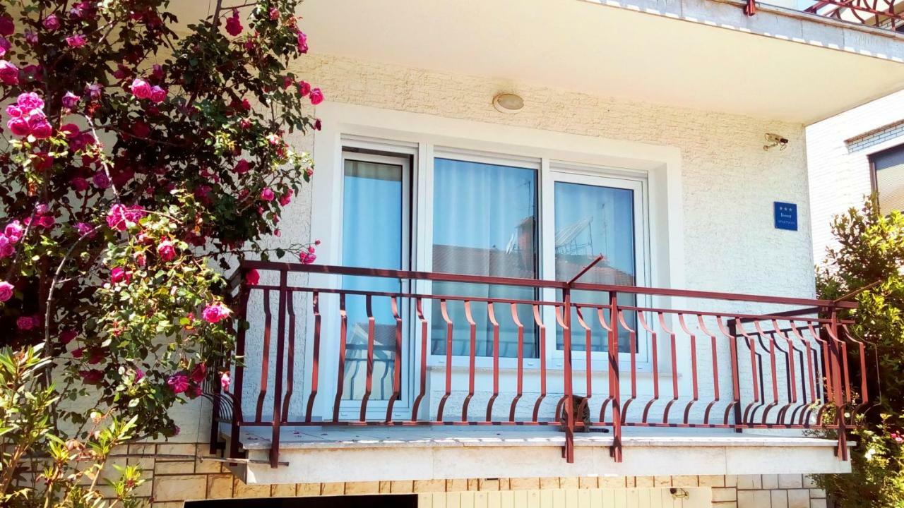 Apartmani Komunela Умаг Экстерьер фото