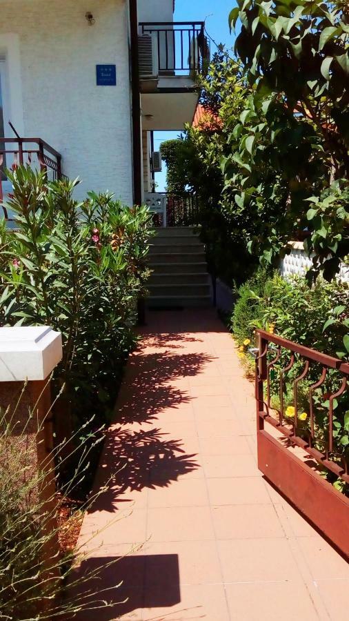 Apartmani Komunela Умаг Экстерьер фото